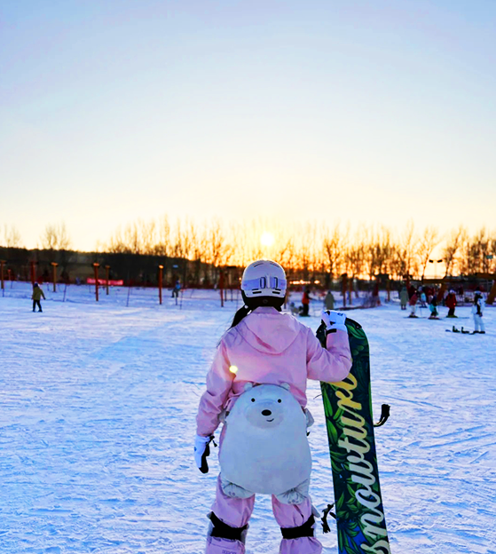 2D1N Harbin Snow Village Two-Day Tour (Datudingzi Mountain+Horse-drawn Sleigh+Skiing)