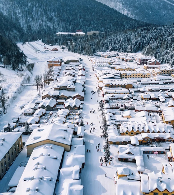 2D1N Harbin Snow Village Two-Day Tour (Datudingzi Mountain+Horse-drawn Sleigh+Skiing)